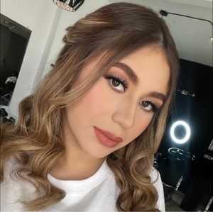 Meet your Posher, Jenifer